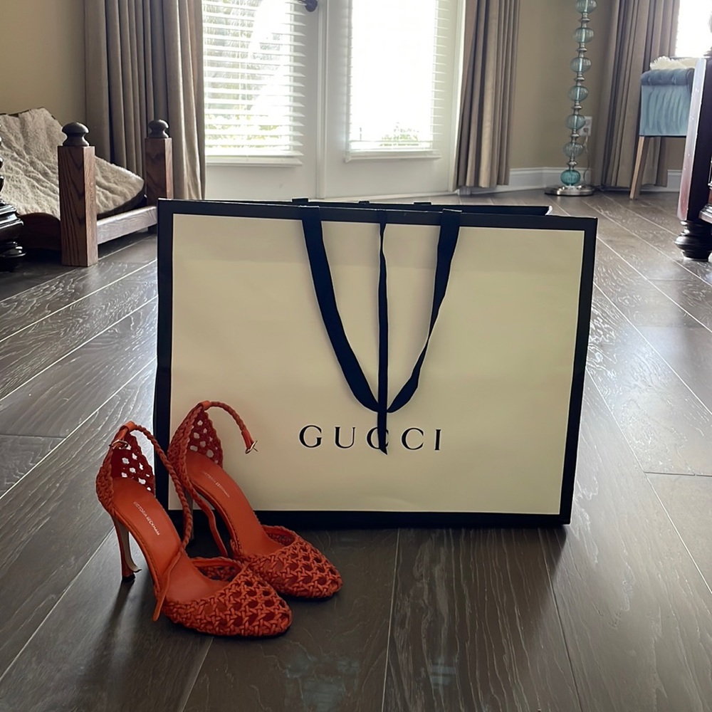 Gucci paper/shopping  bag